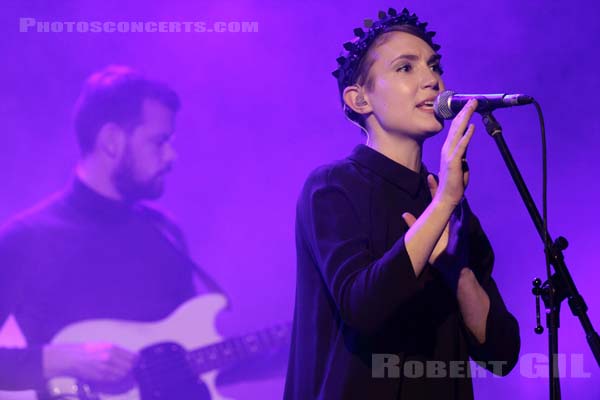 WOMAN'S HOUR - 2014-02-15 - PARIS - Le Trianon - 